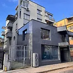 Modern Oasis On The Sea Garden - 2 Bedroom Апартамент *