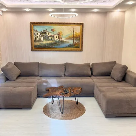 Modern Oasis On The Sea Garden - 2 Bedroom * Warna