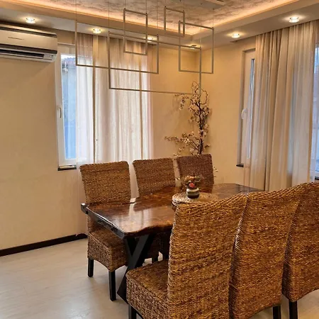 Modern Oasis On The Sea Garden - 2 Bedroom