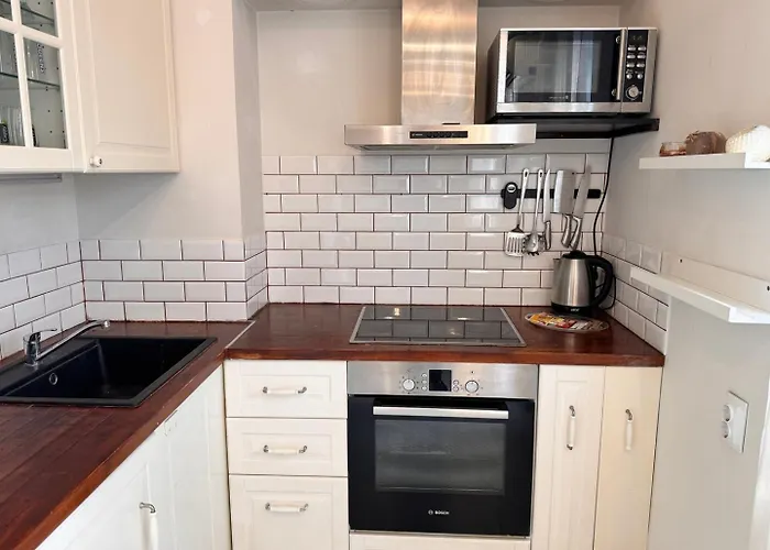 Modern Oasis On The Sea Garden - 2 Bedroom