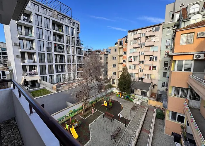 Apartment Modern Oasis On The Sea Garden - 2 Bedroom Varna